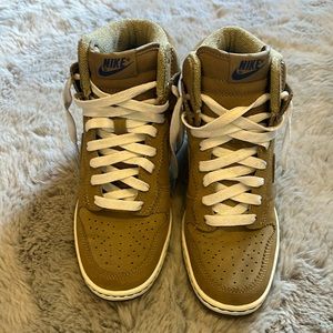 Nike Heeled Dunks Size 7.5 Tan